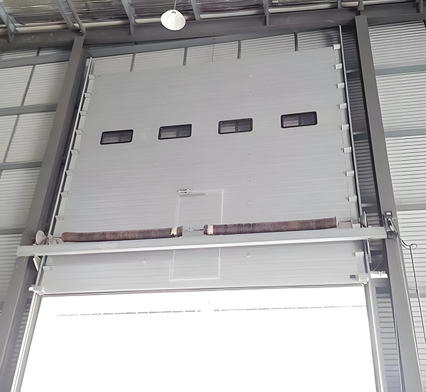 和静工业滑升门