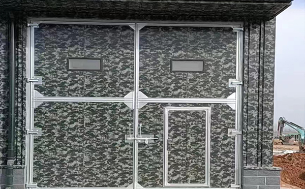 和静工业平开门