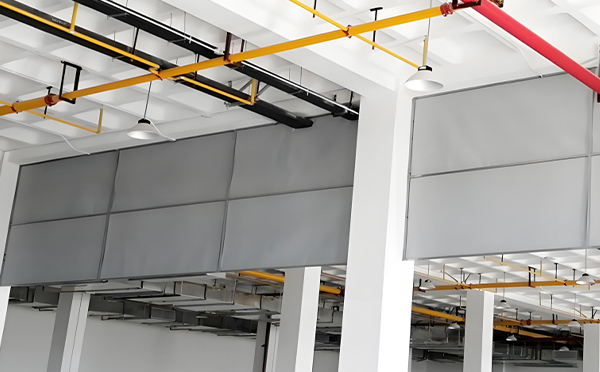 商场防烟分区常闭节点：和静挡烟垂壁高度与控制器接线图解