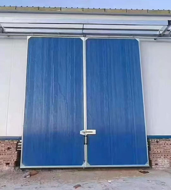 和静工业门在大型仓储物流通道中的应用实例